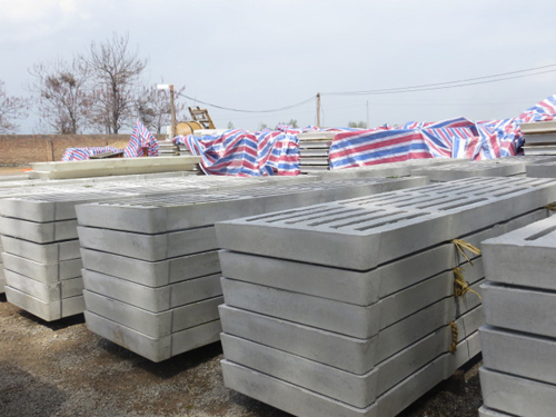 水泥漏糞板